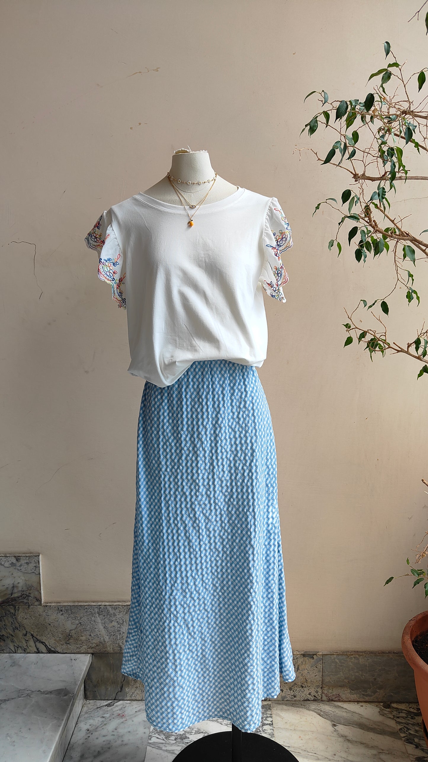 T-shirt Fiorellini Ricamati