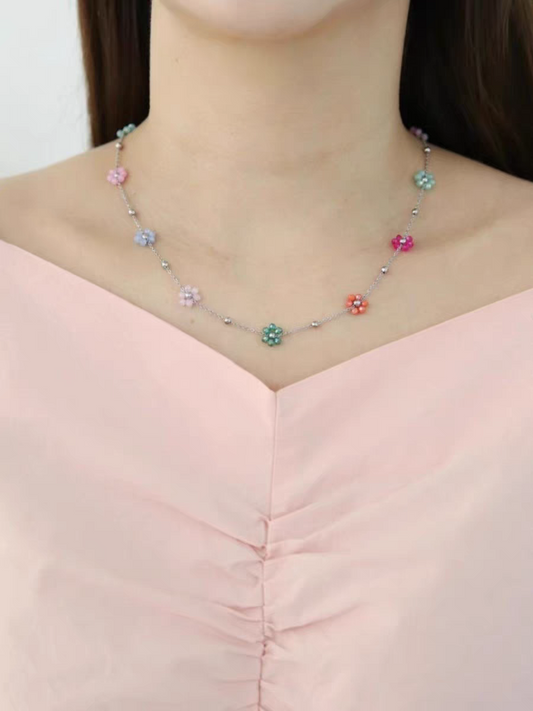 Collana fiorellini