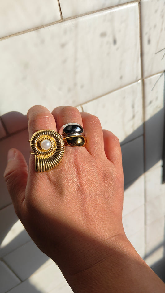 Anello conchiglia perla