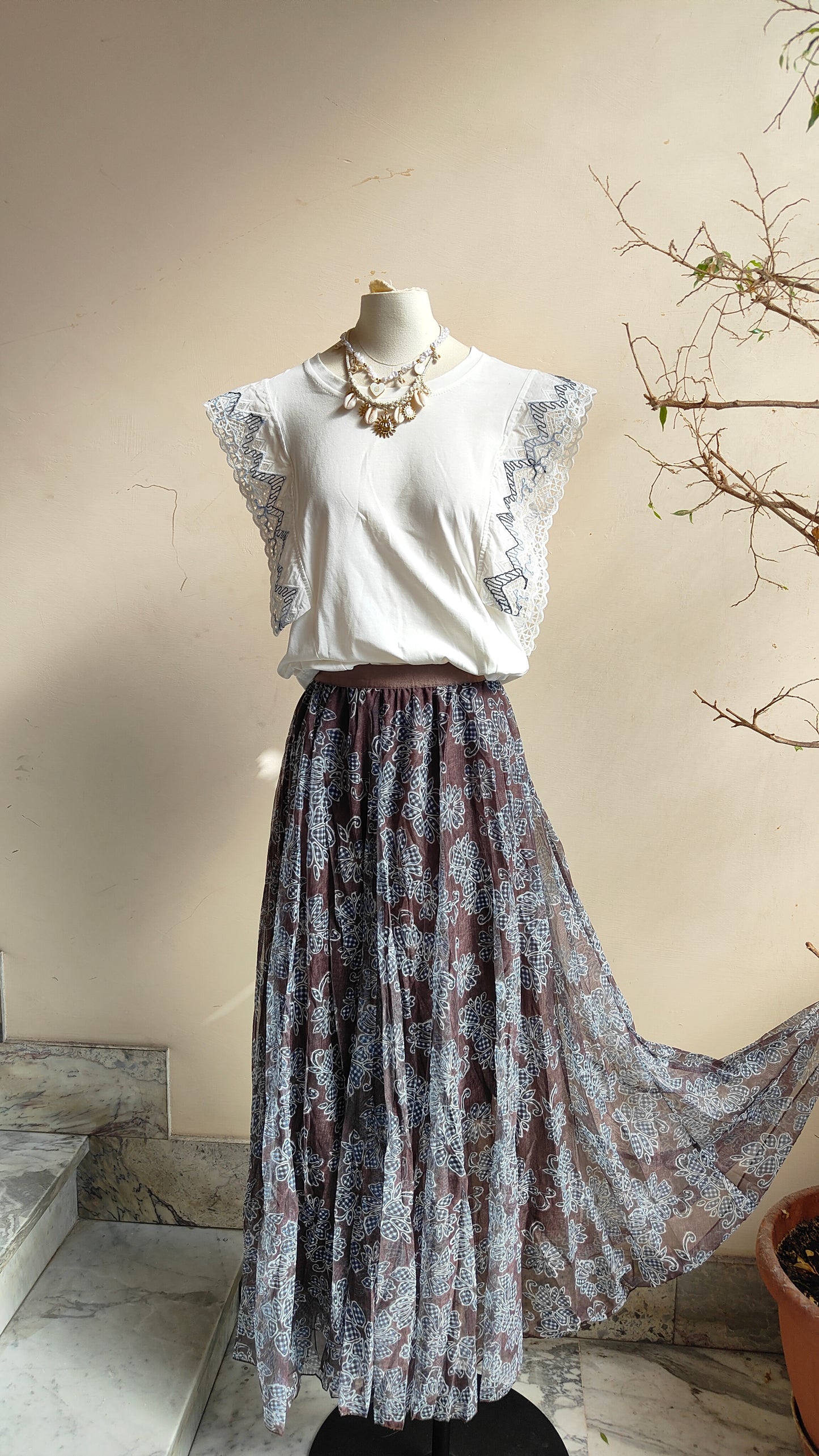 T-shirt Volant Ricamo