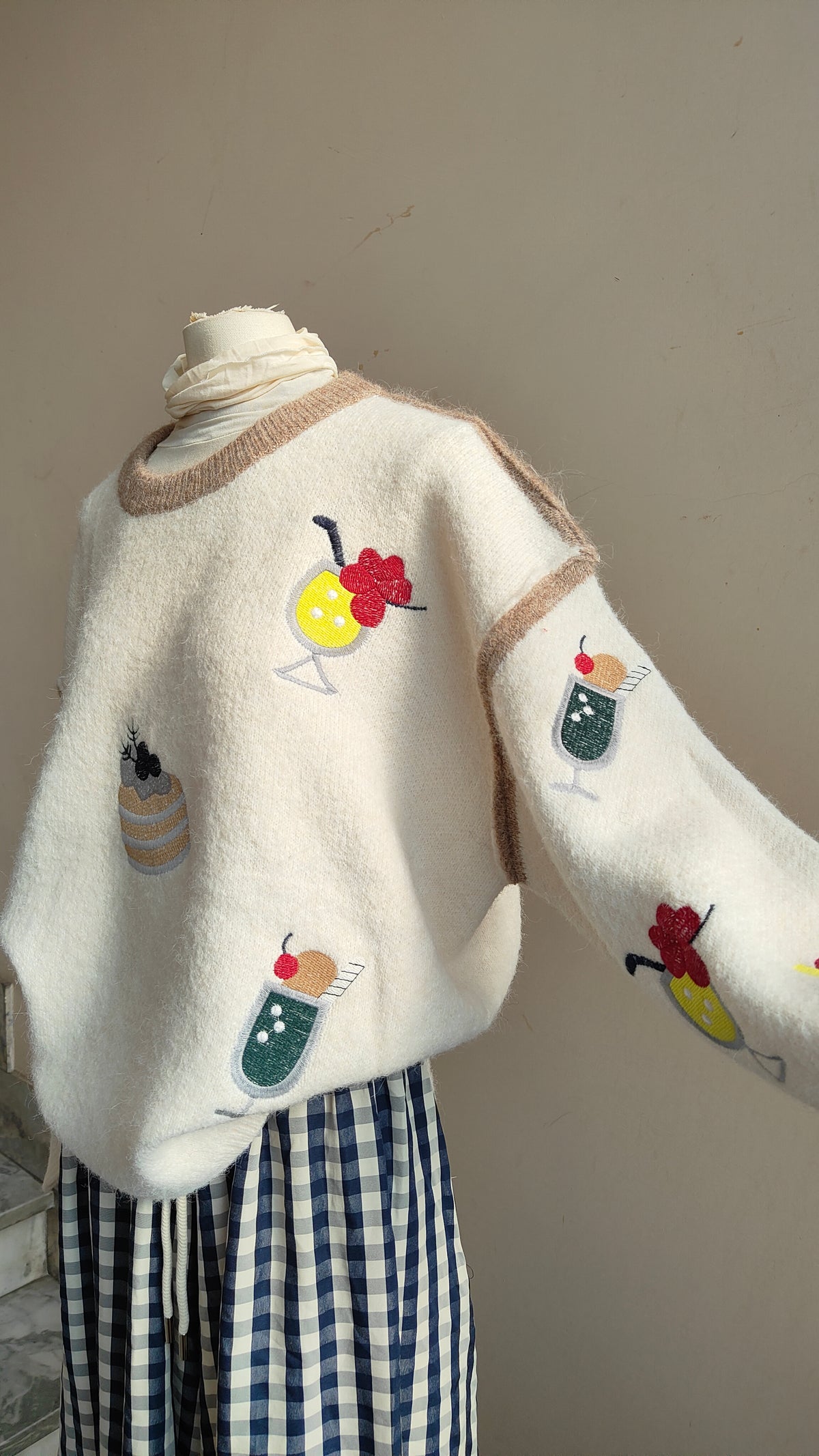 Maglione Pâtisserie – Fantasia Ricamata