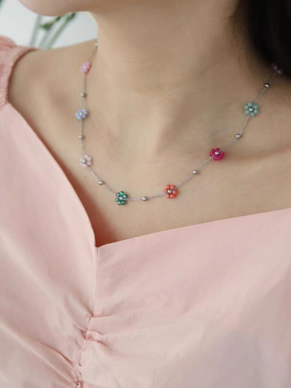 Collana fiorellini