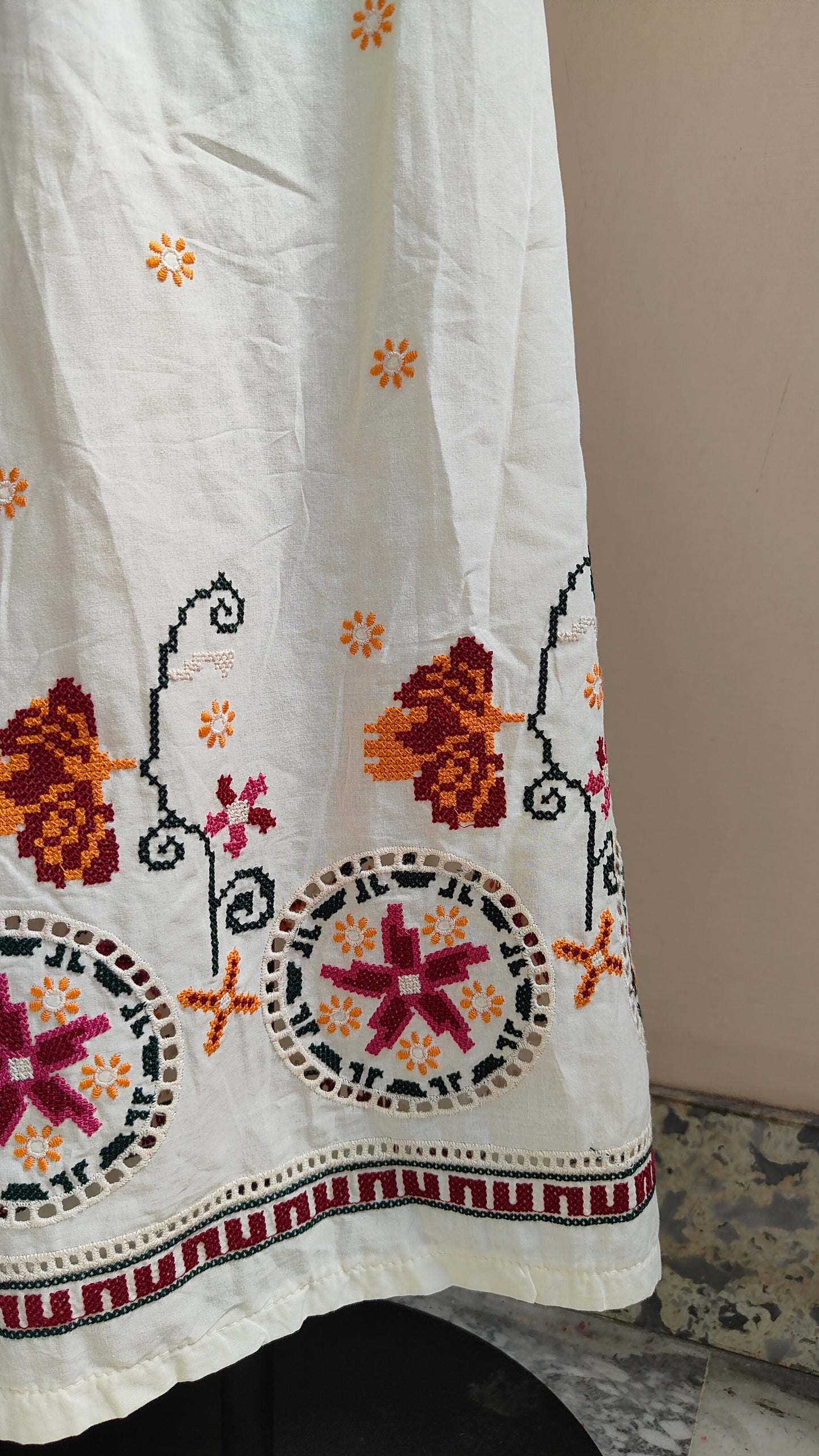 Pantaloni Ricamo