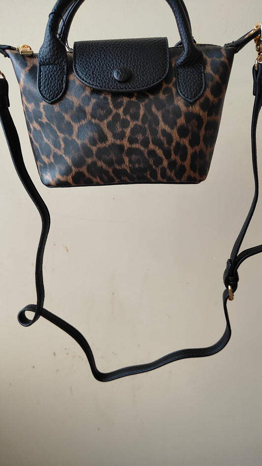 Borsa Féline
